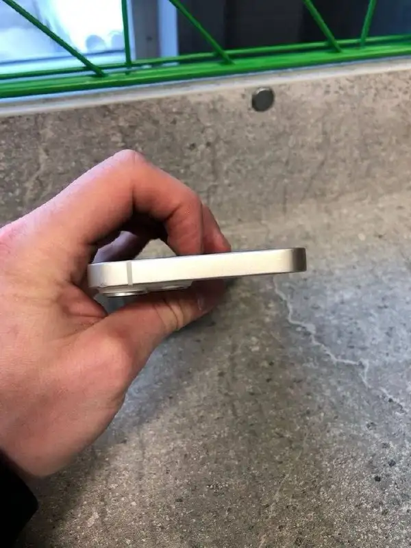 Продаю iPhone 14 - Мобильные телефоны и аксессуары (Электроника) в Пермь