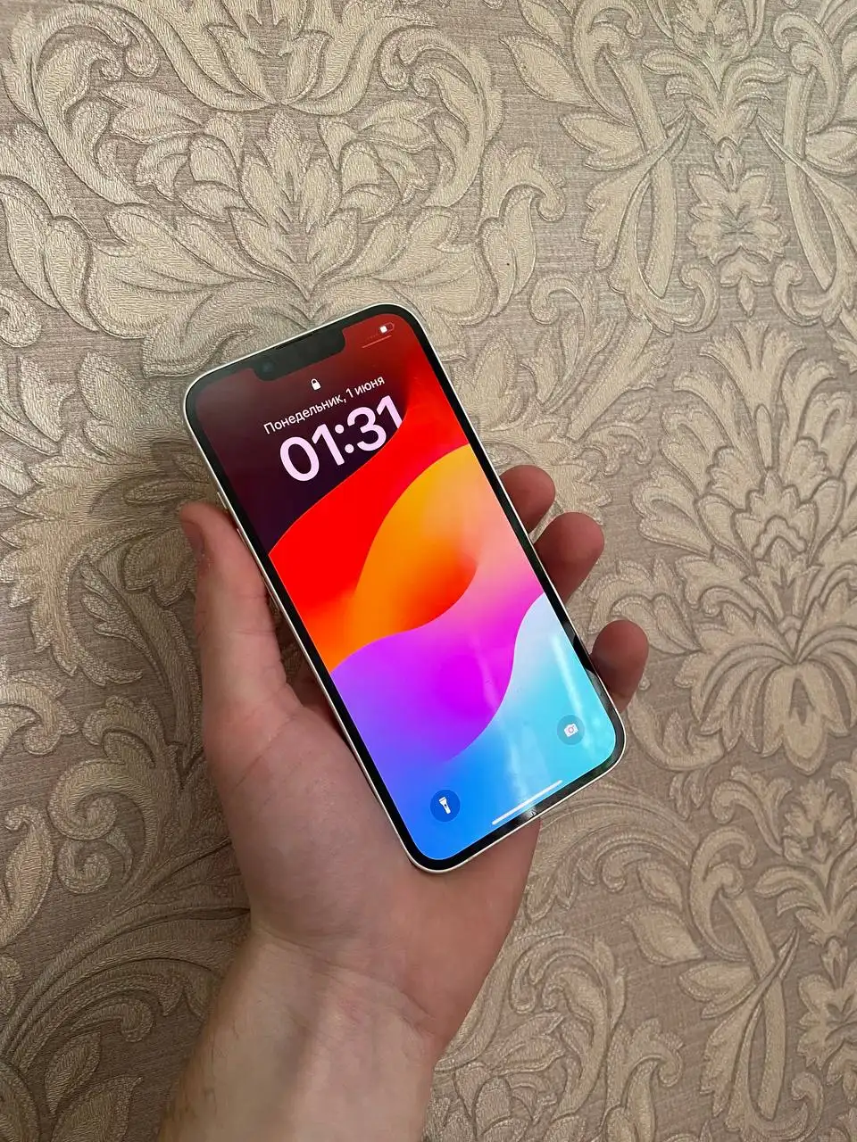 iPhone 13 128GB White - Смартфоны (Электроника) в Пермь