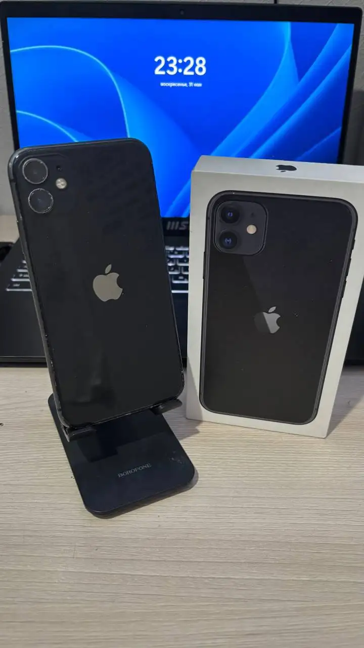 Продам iPhone 11 64 ГБ заблокирован - Мобильные телефоны (Электроника) в Пермь