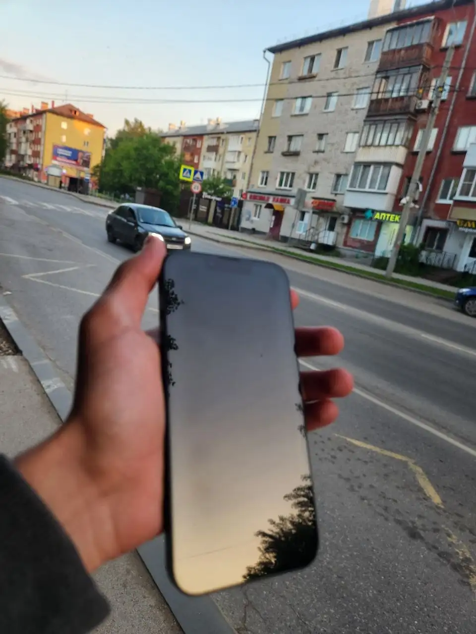 Продается iPhone 13 128GB Black - Телефоны (Электроника) в Пермь