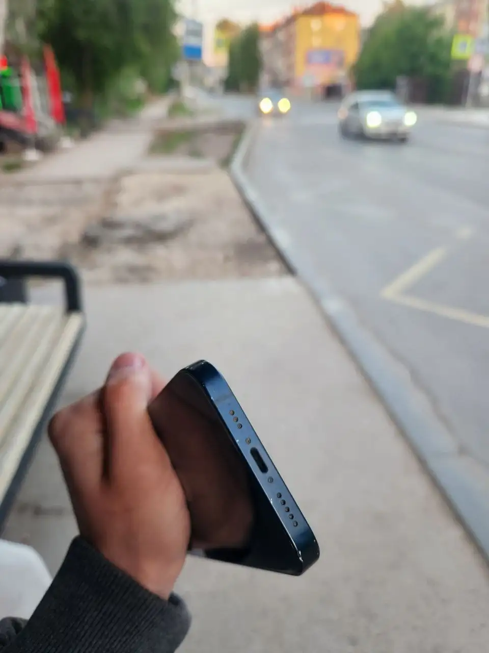 Продается iPhone 13 128GB Black - Телефоны (Электроника) в Пермь