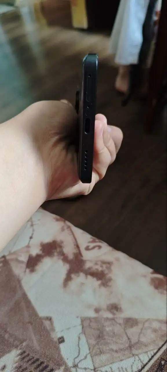 Продам iPhone 16 Pro Max 256GB - Смартфоны (Электроника) в Пермь