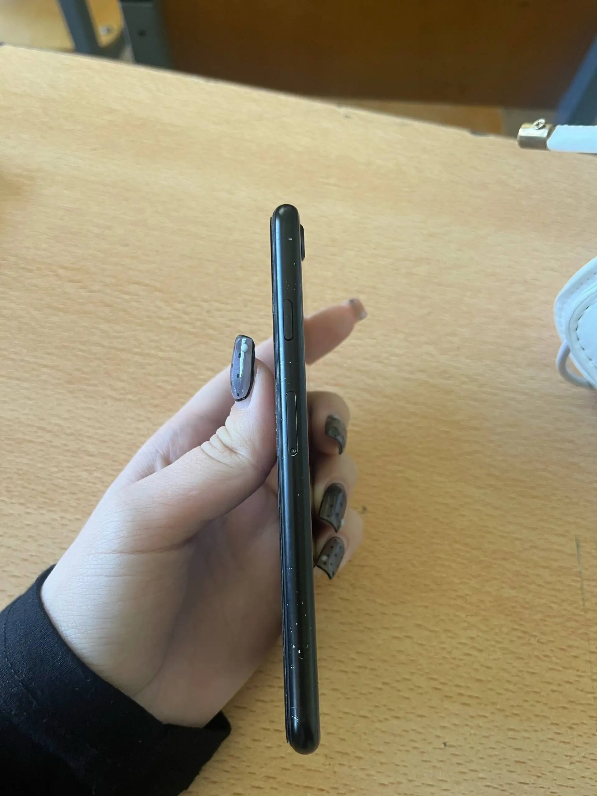 Обменяю iPhone SE 2020 128GB - Смартфоны (Электроника) в Пермь