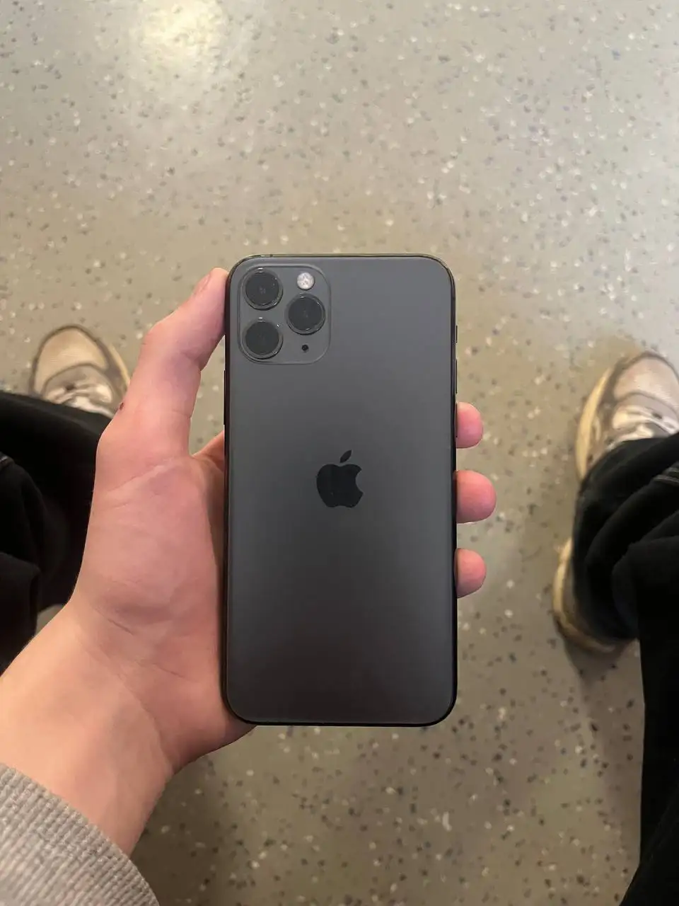 Обмен iPhone - Мобильные телефоны (Электроника) в Пермь