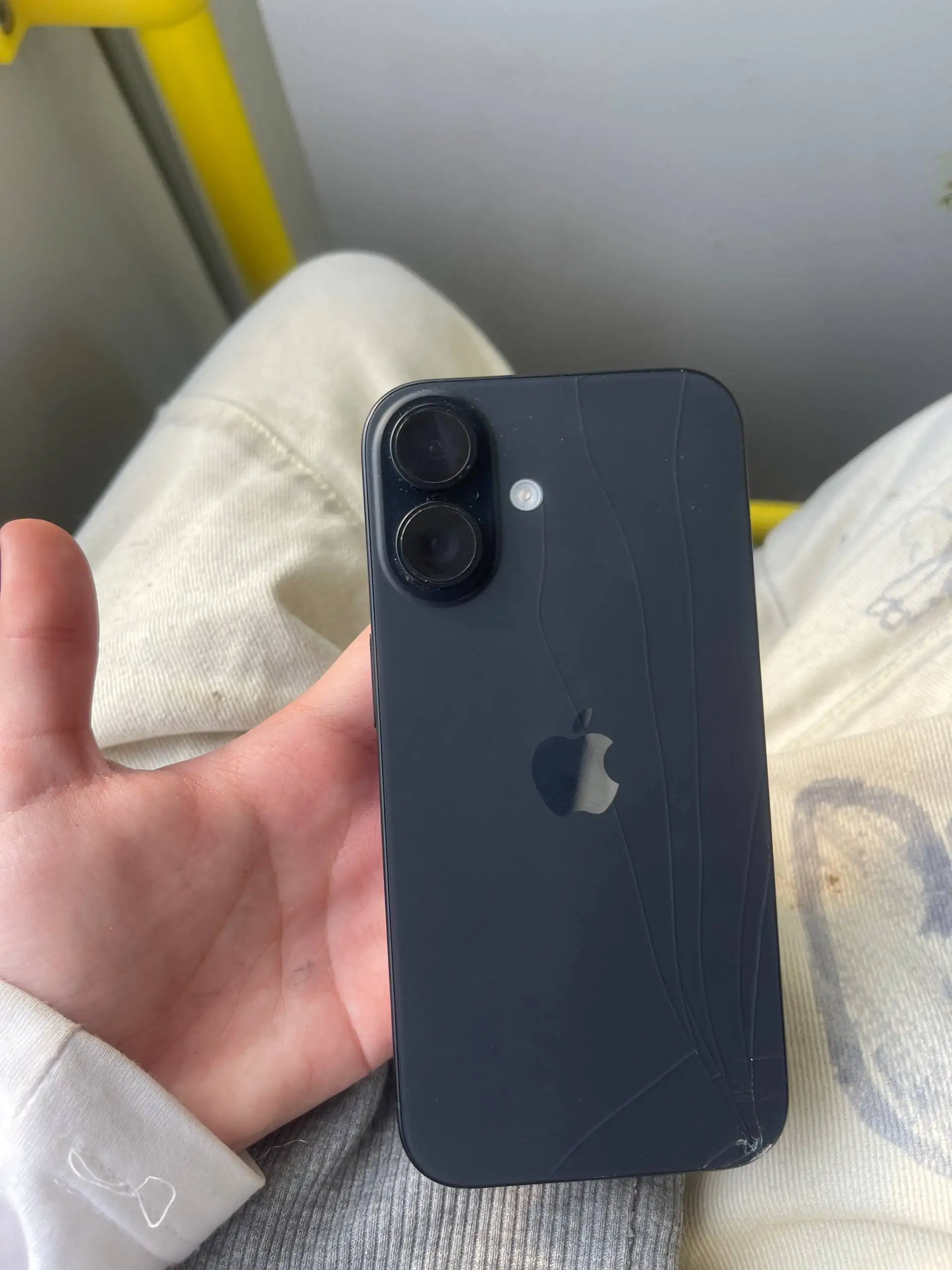 Обмен iPhone 12 Pro Max и 16 на 14 или 15 Pro - Смартфоны и аксессуары (Электроника) в Пермь