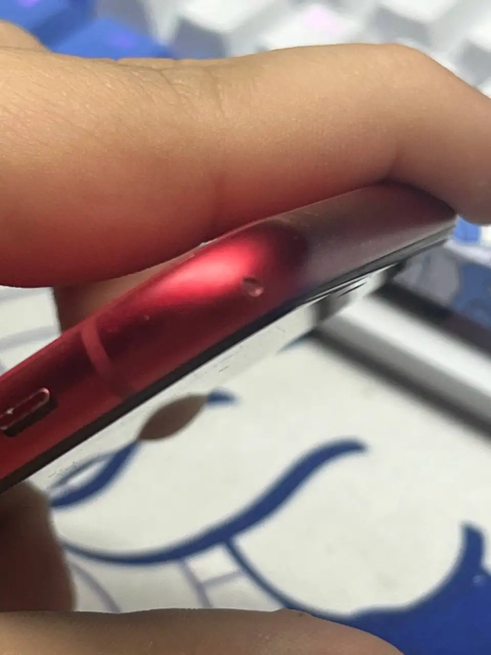 Продам iPhone 11 Product Red (разбита матрица) - Смартфоны и гаджеты (Электроника) в Пермь