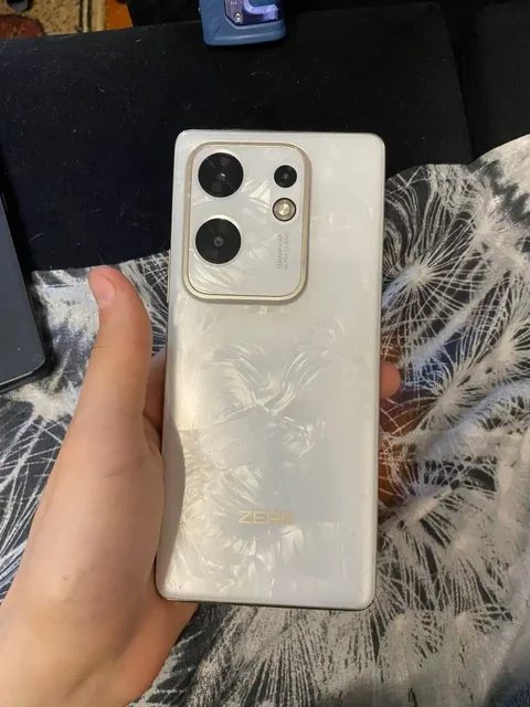 Продажа смартфона Infinix Zero 30 8/128 - Смартфоны и мобильные телефоны в Пермь