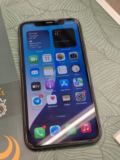 Продам/обменяю iPhone 11 и Samsung S23 FE - Электротранспорт в Пермь