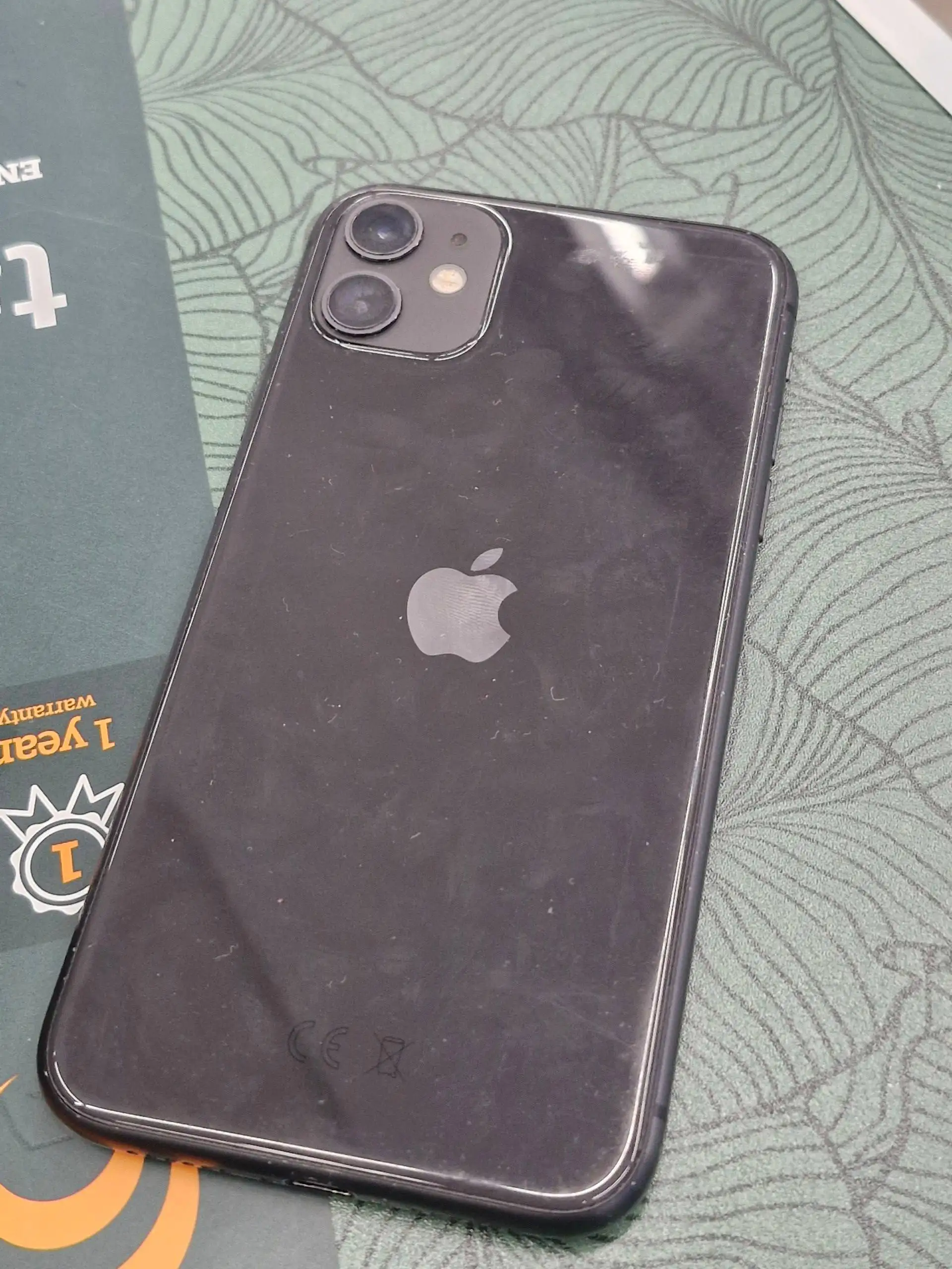 Продам/обменяю iPhone 11 и Samsung S23 FE - Мобильные телефоны (Электроника) в Пермь