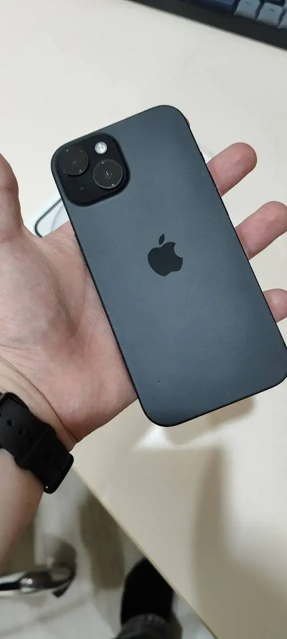 iPhone 15 base 128 ГБ 89% АКБ - Смартфоны и гаджеты (Электроника) в Пермь