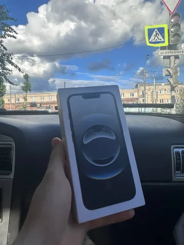iPhone 16e 128GB Новый - Электроника в Пермь
