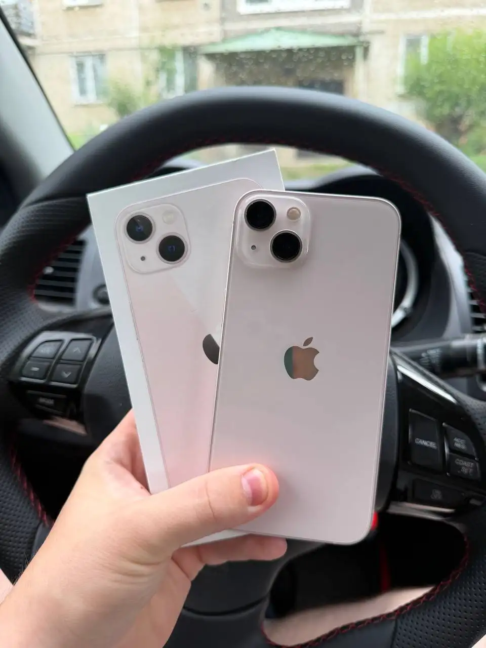 Продам iPhone 13 128GB - Смартфоны и аксессуары (Электроника) в Пермь