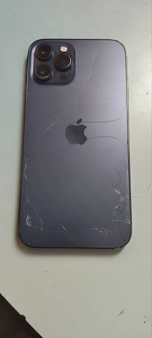 Обмен iPhone 12 Pro Max на iPhone 13 Pro - Смартфоны (Электроника) в Пермь