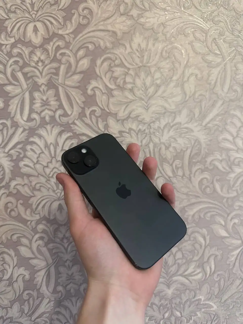 iPhone 15 128GB Black - Мобильные телефоны и аксессуары (Электроника) в Пермь