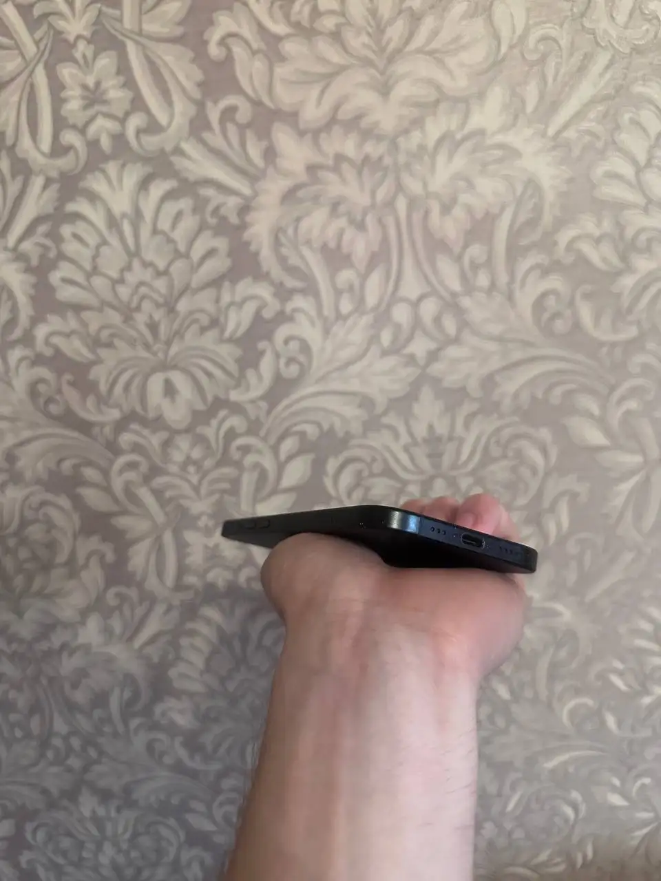 iPhone 15 128GB Black - Мобильные телефоны и аксессуары (Электроника) в Пермь
