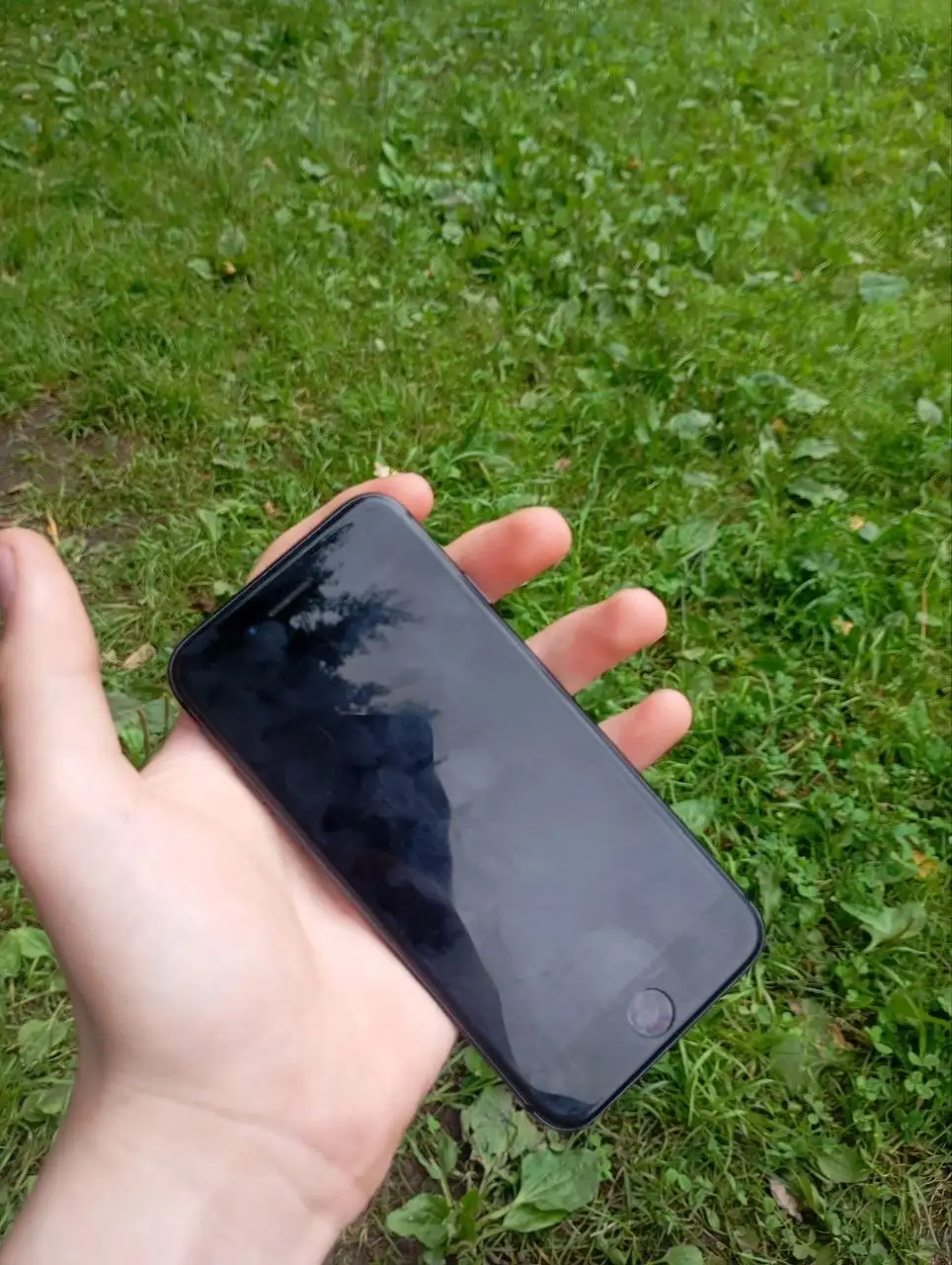 Продам iPhone 8 - Смартфоны (Электроника) в Пермь