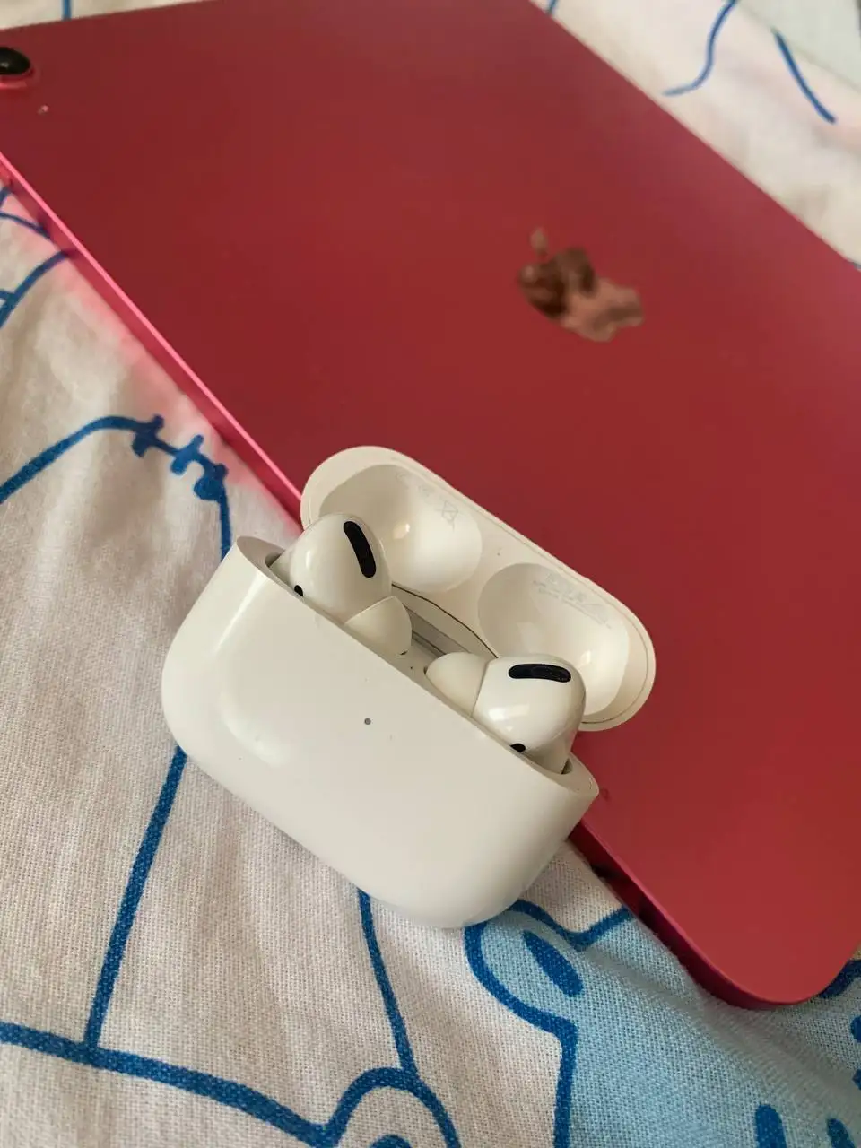 Продажа AirPods (оригинал) - Электроника в Пермь