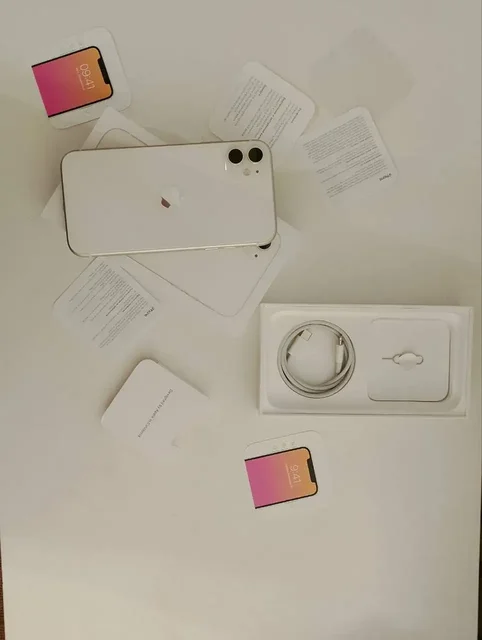 iPhone 11 64GB в отличном состоянии - Электроника в Пермь