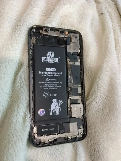Продам iPhone 11 на запчасти - Электроника в Пермь