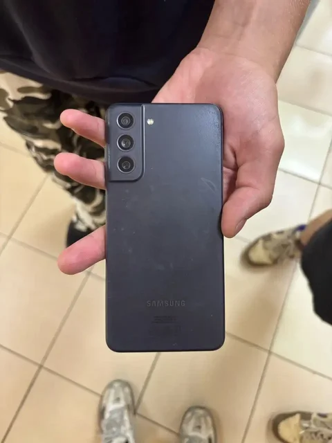 Apple iPhone в Перми - Барахолка в Пермь