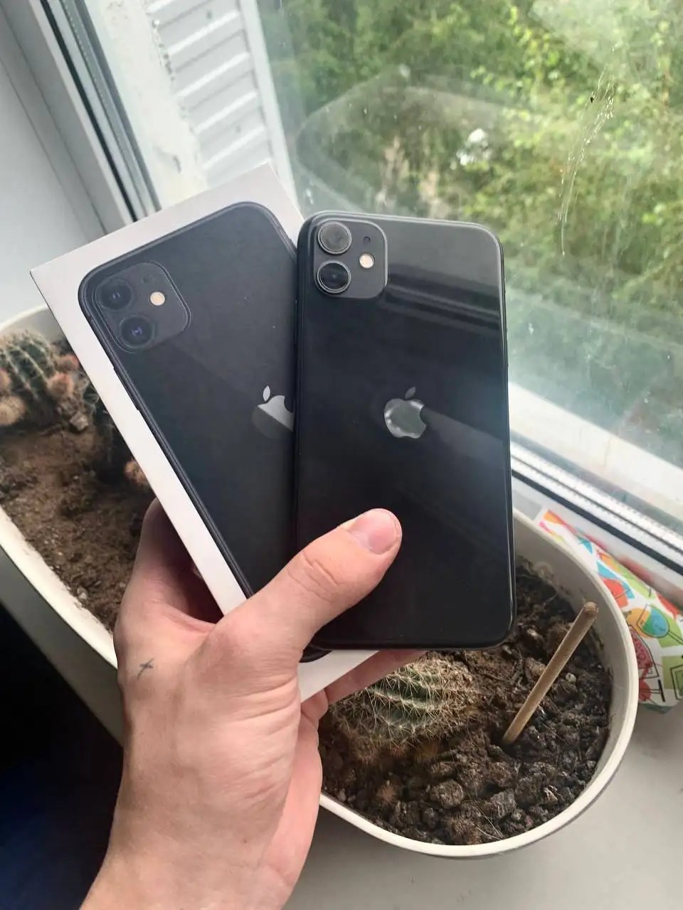 Продажа iPhone 11, XR, 11 Pro - Мобильные телефоны (Электроника) в Пермь
