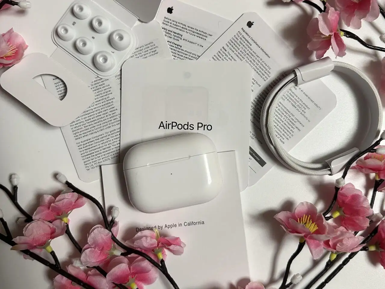 Продажа AirPods Pro 2 и Apple Watch - Смарт-часы и аксессуары (Электроника) в Пермь