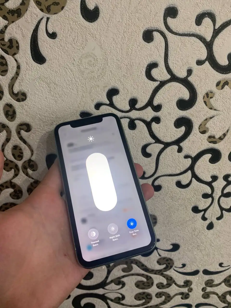iPhone 128 ГБ с дефектами - Мобильные телефоны (Электроника) в Пермь
