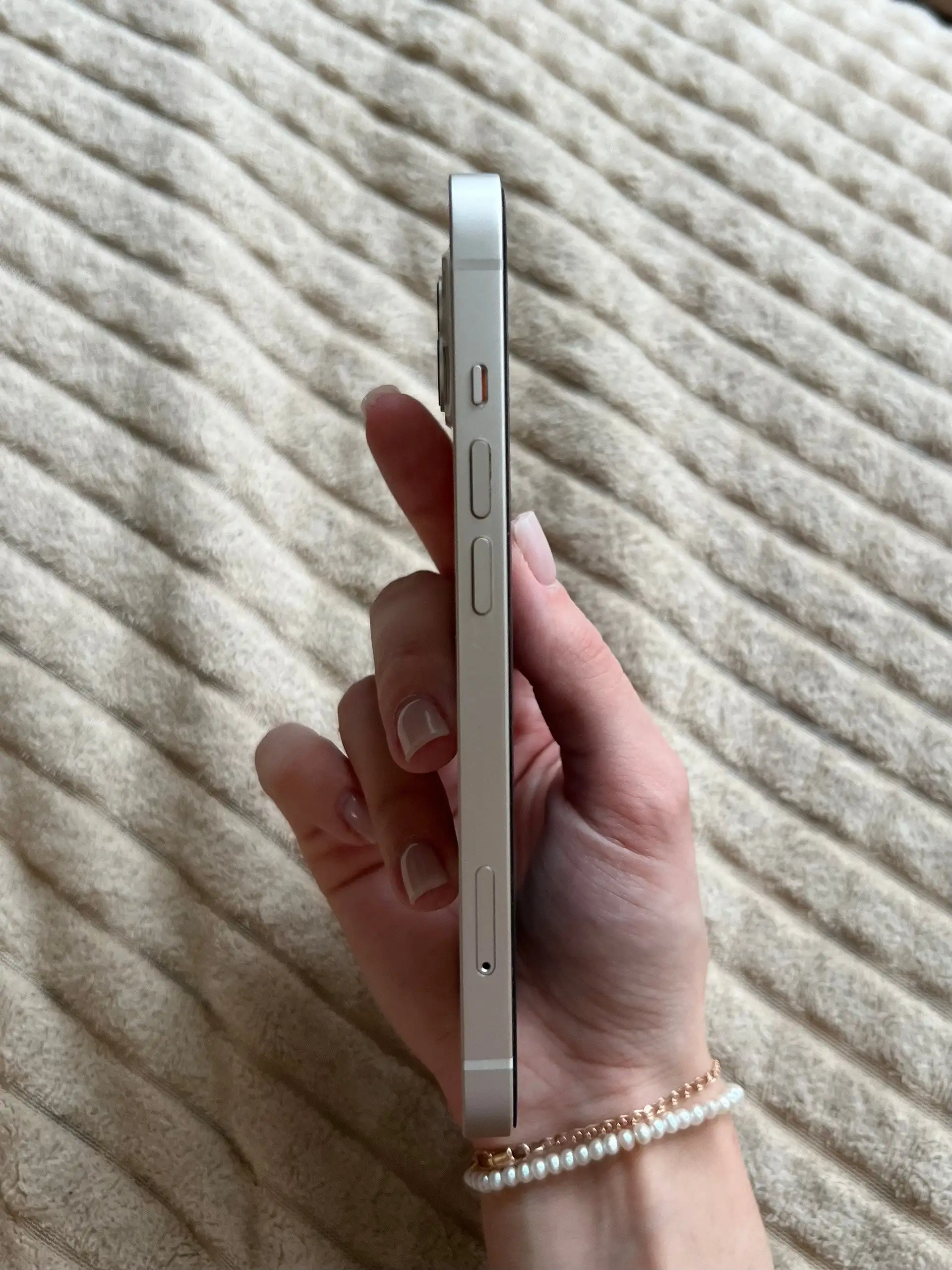 Продажа iPhone 13 - Смартфоны и гаджеты (Электроника) в Пермь