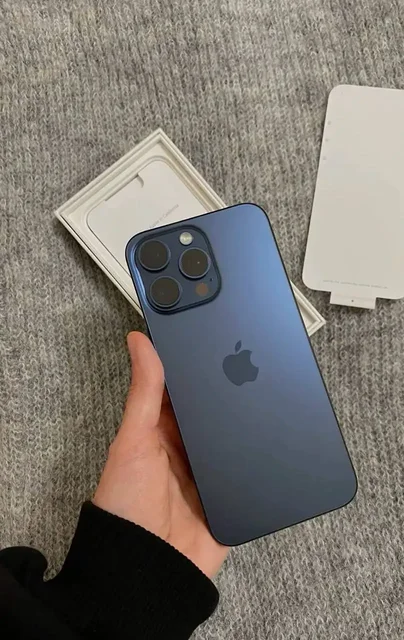 iPhone 15 Pro Max 256GB Blue Titanium - Мобильные телефоны и аксессуары в Пермь