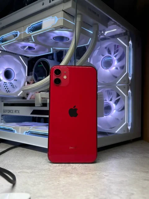 iPhone 11 64GB Red - Мобильные телефоны и аксессуары в Пермь