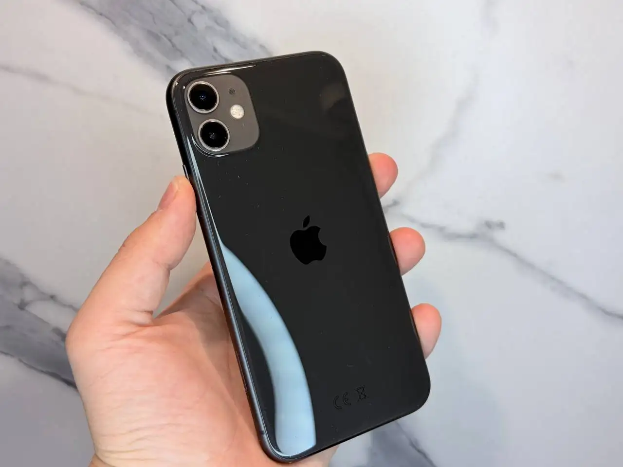 iPhone 11 64 ГБ с новым аккумулятором - Смартфоны и гаджеты (Электроника) в Пермь