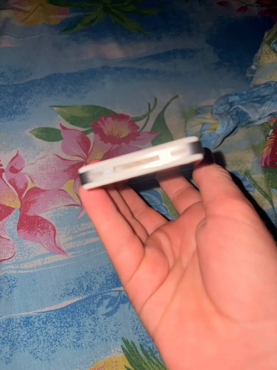 Обменяю iPhone 4S 8 ГБ в идеале - Смартфоны и аксессуары (Электроника) в Пермь