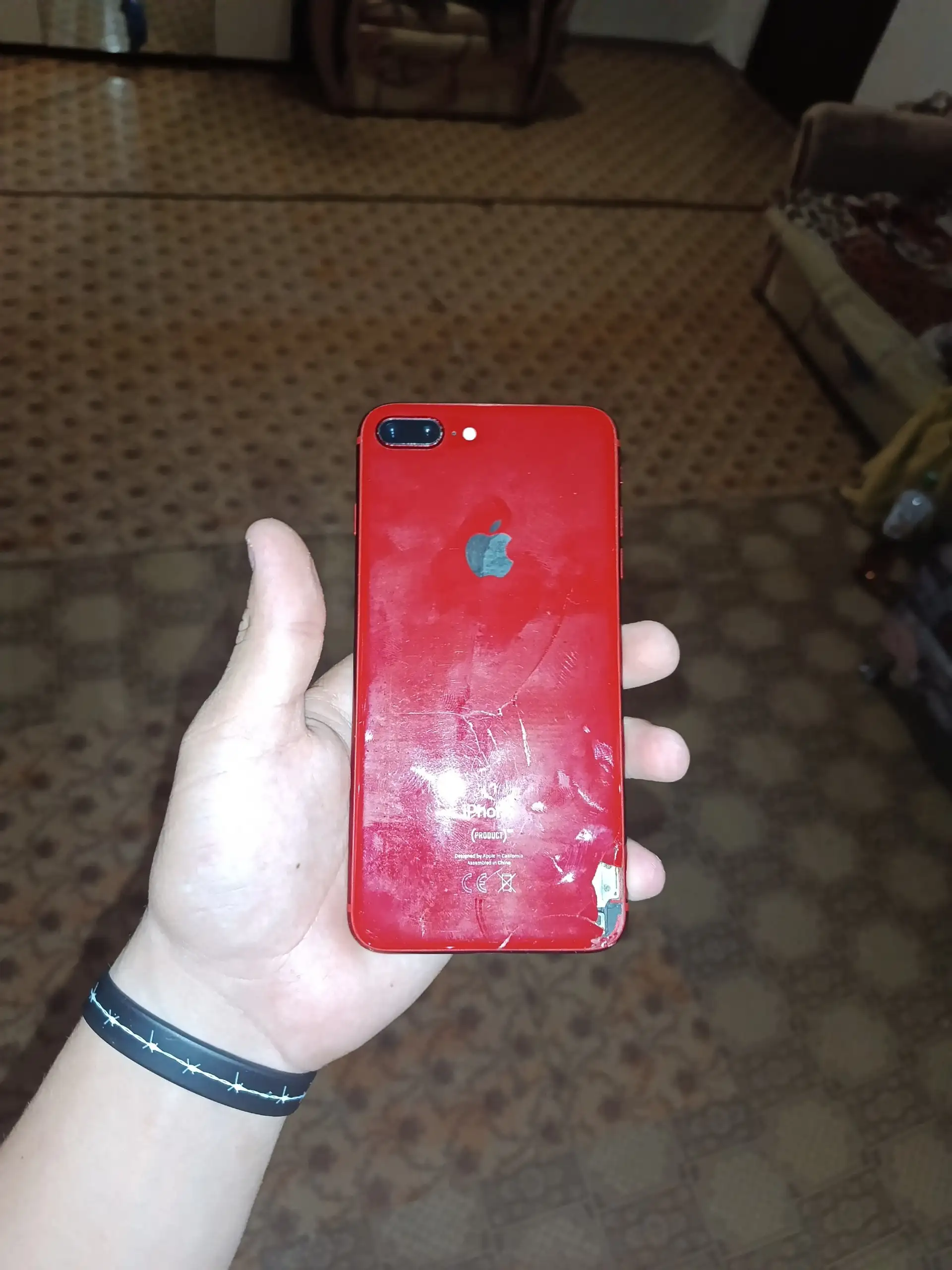 Обменяю iPhone 8+ на Android или iPhone X - Смартфоны (Электроника) в Пермь