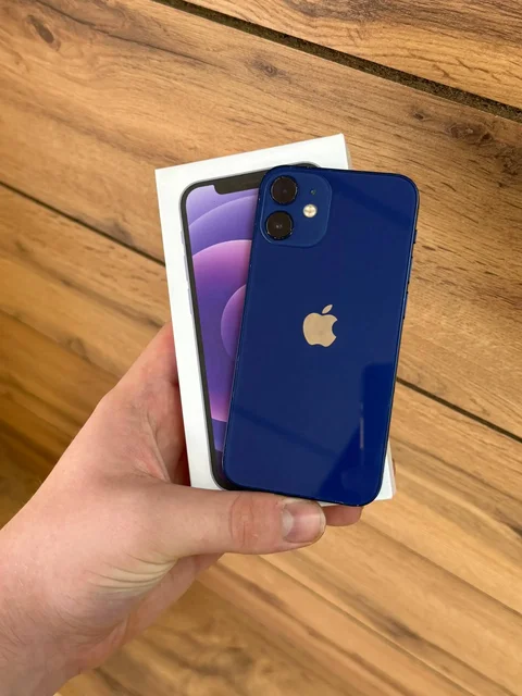 iPhone 12 Mini 64GB с неработающим Face ID - Телефоны и смартфоны в Пермь