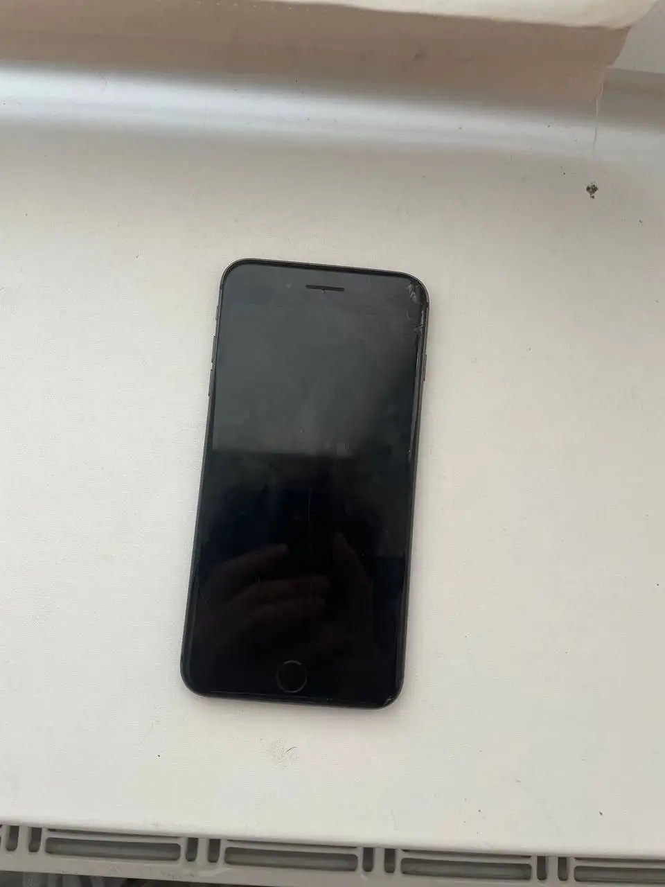 iPhone в Перми с трещинами на экране - Смартфоны и телефоны (Электроника) в Пермь