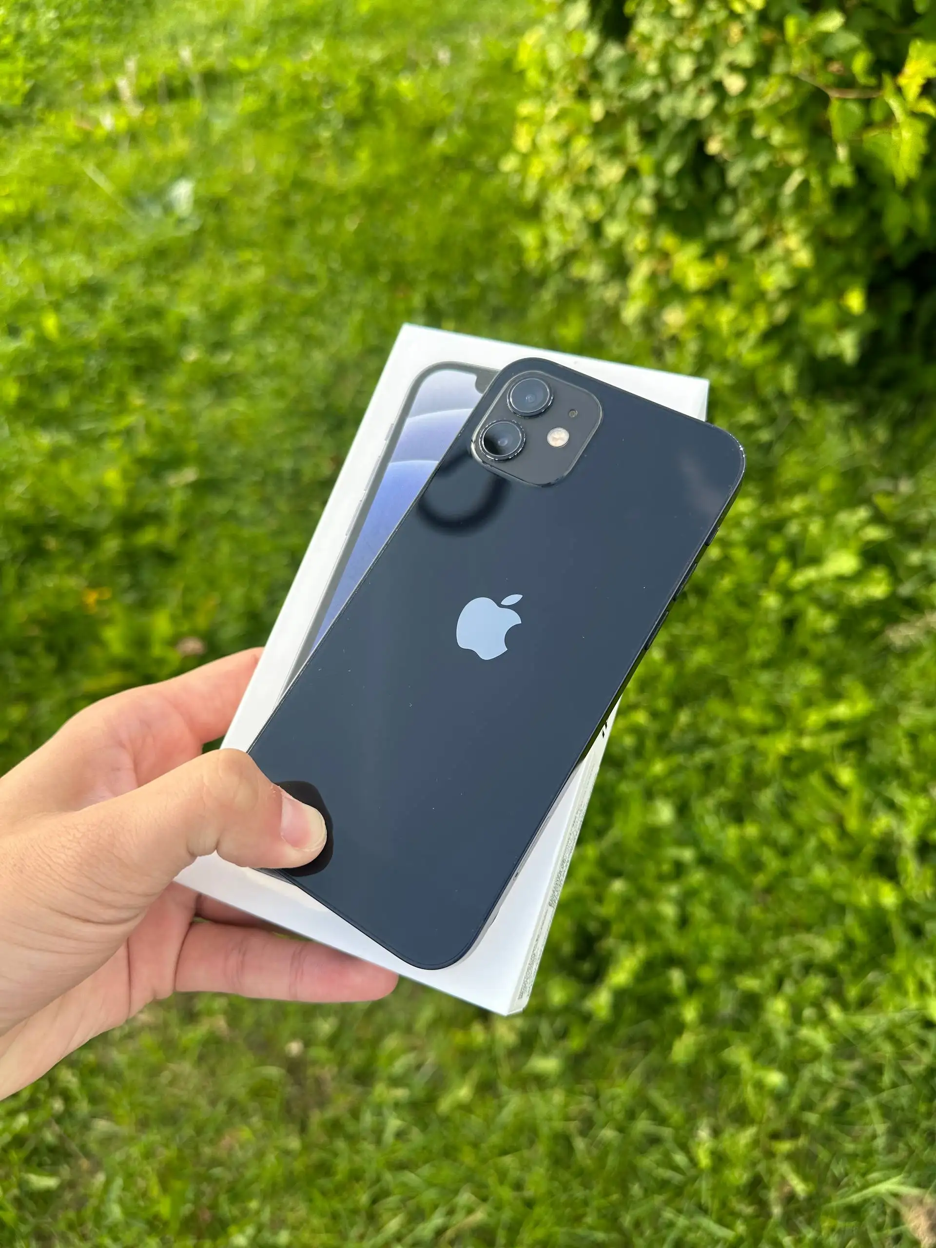 iPhone 12 64GB в хорошем состоянии - Смартфоны и телефоны (Электроника) в Пермь
