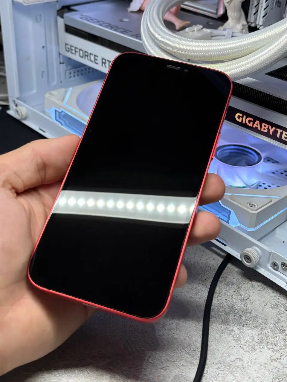 iPhone 12 64GB Red, состояние 9/10 - Смартфоны (Электроника) в Пермь