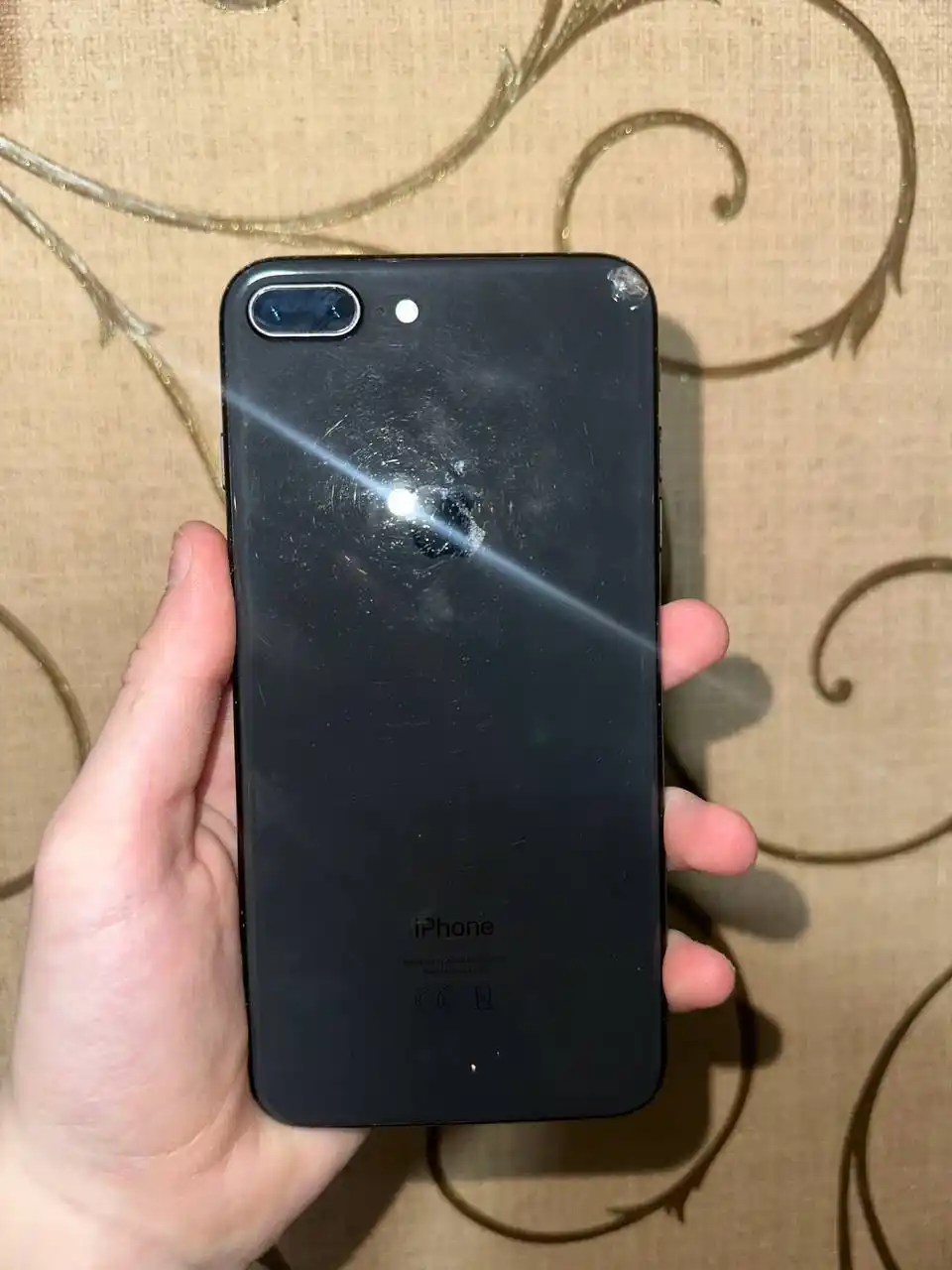 Продам iPhone 8 Plus на 64гб