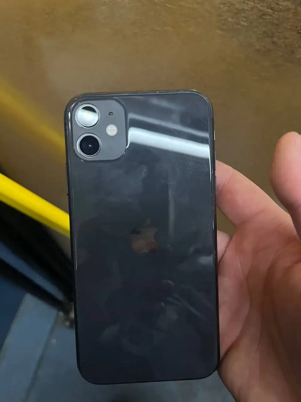 Продажа Apple iPhone с неоригинальными деталями