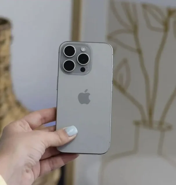 Продажа iPhone 15 Pro 256 ГБ - Электроника в Пермь