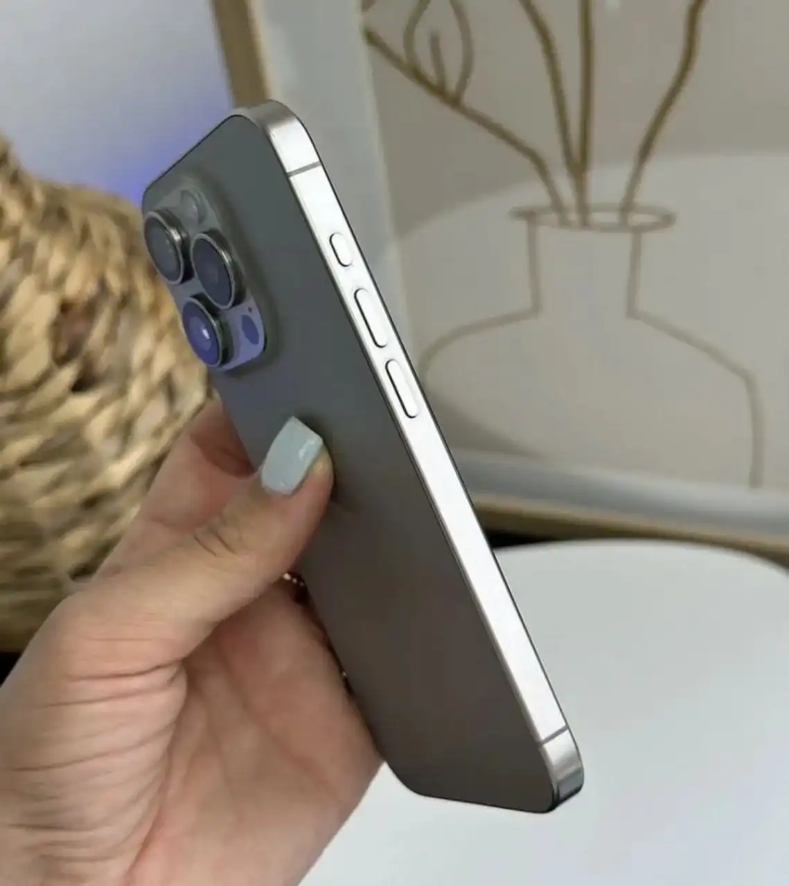 Продажа iPhone 15 Pro 256 ГБ