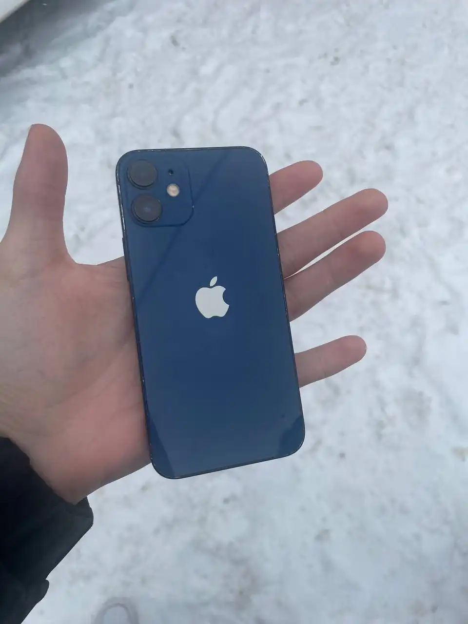 Продажа Apple iPhone с камерами и аккумулятором