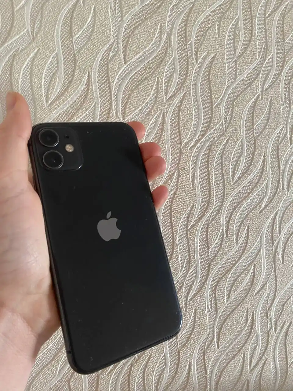 iPhone 11/64 черный с замененным дисплеем