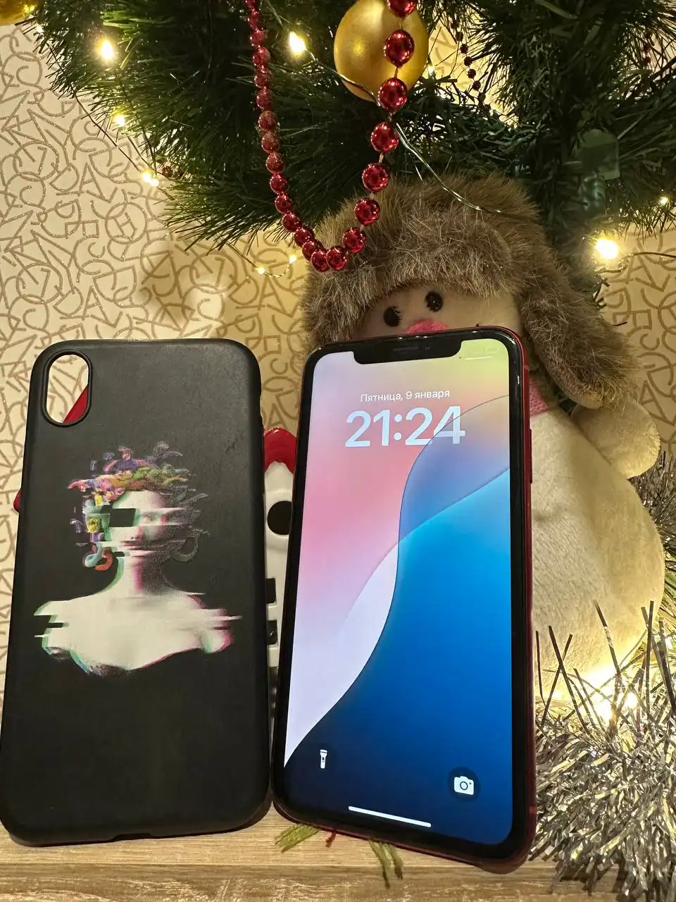 Apple iPhone в родном чехле с проводом - Смартфоны (Электроника) в Пермь