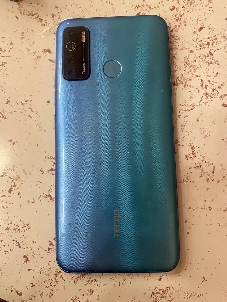 Продам iPhone с дисплеем под замену - Смартфоны (Электроника) в Пермь