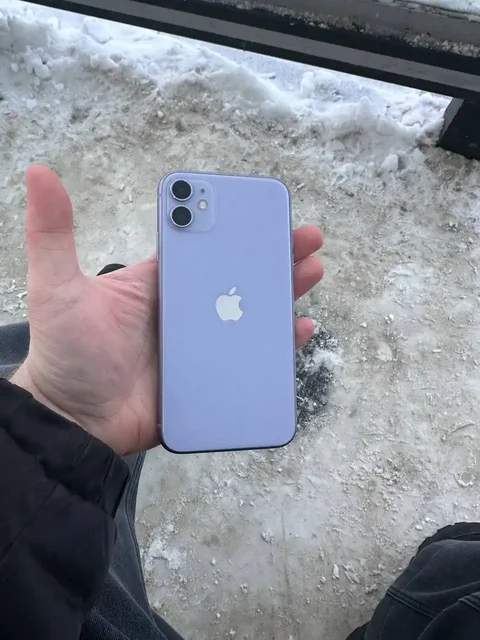 Продажа iPhone 11 64 Гб с поврежденным экраном - частное объявление в Пермь