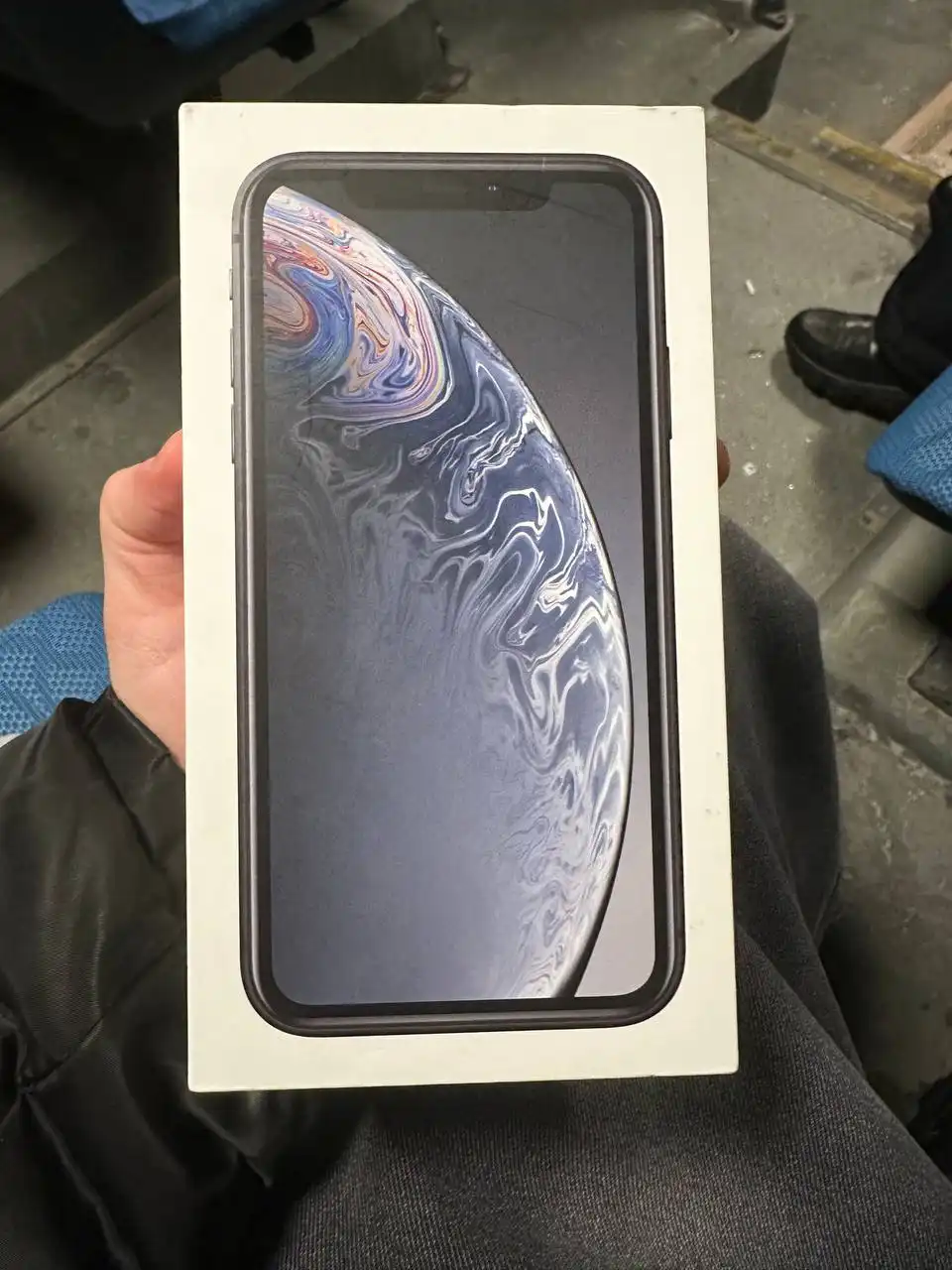 Продажа iPhone Xr в хорошем состоянии - Смартфоны (Электроника) в Пермь