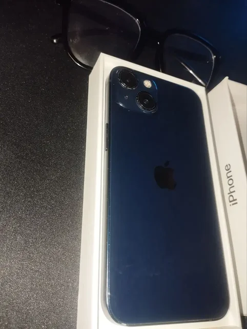 Продажа iPhone 13 и iPhone 12 в Перми - частное объявление в Пермь