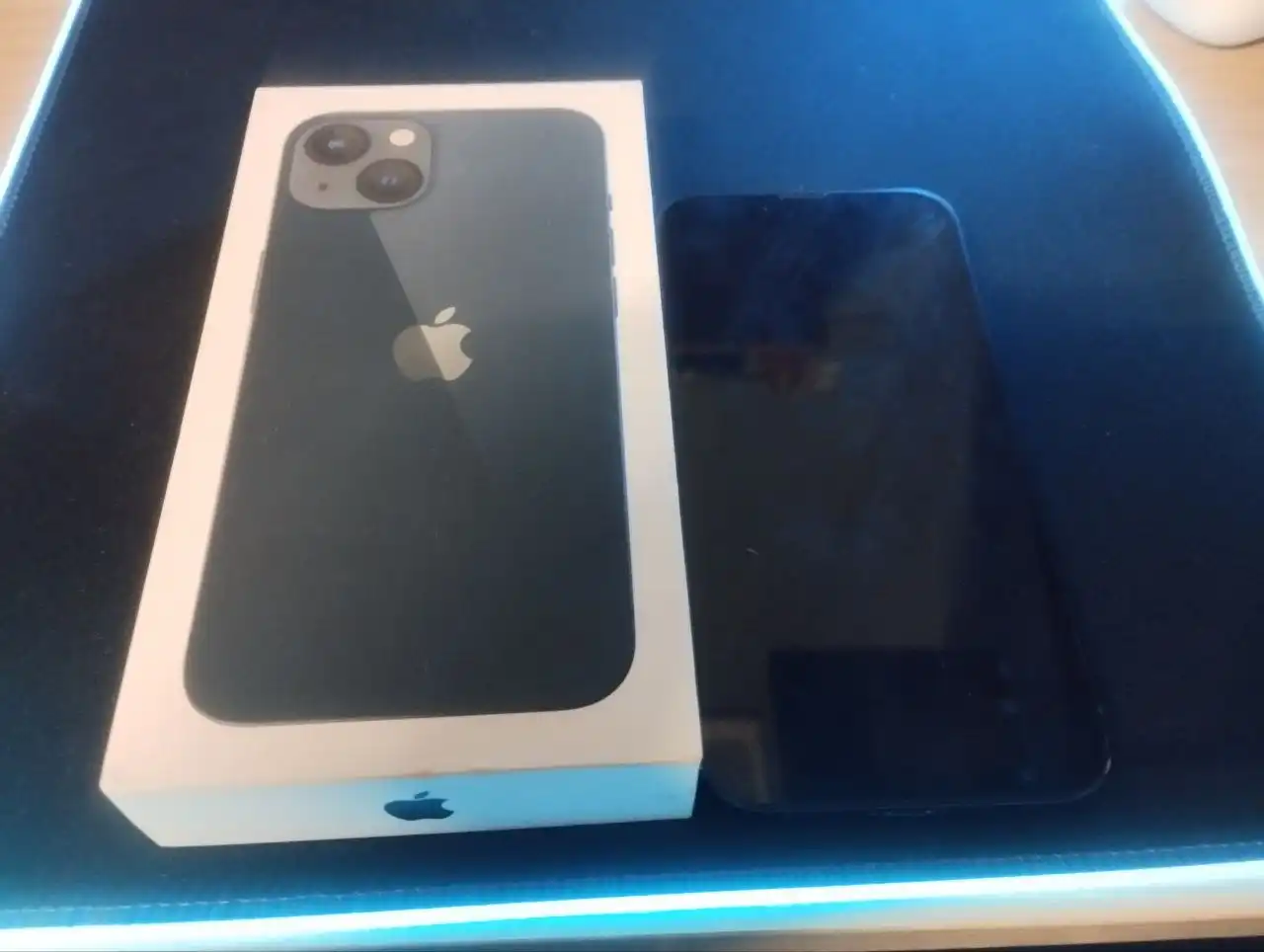 Продажа iPhone 13 и iPhone 12 в Перми - Смартфоны (Электроника) в Пермь