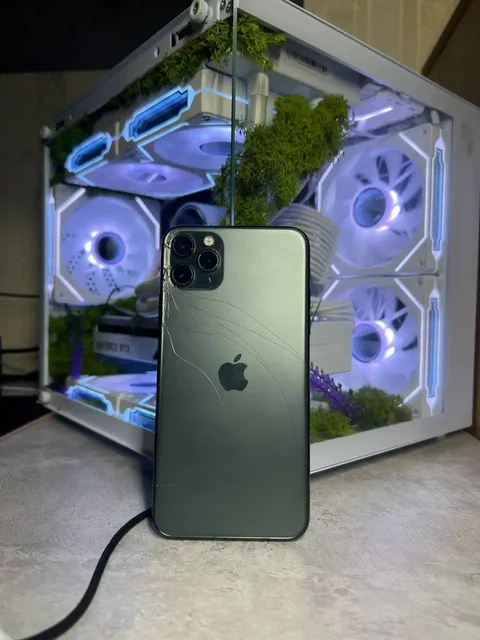 iPhone 11 Pro Max 64GB Midnight Green - Электроника в Пермь